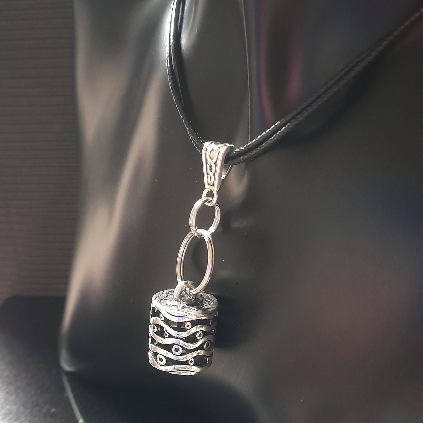 Antique Silver Necklace   Barrel Charm Necklace