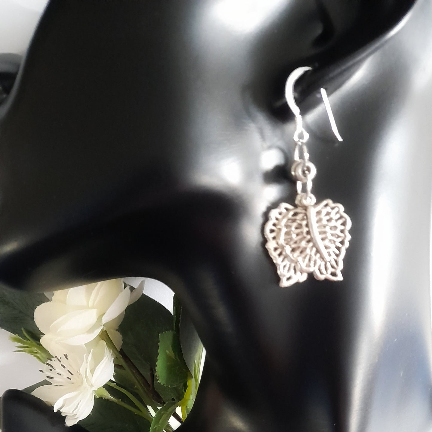 Silver Filigree Leaf Earrings